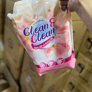NƯỚC GIẶT XẢ CLEAN & CLEAN 3200ML – THƠM MÁT, AN TOÀN CHO DA