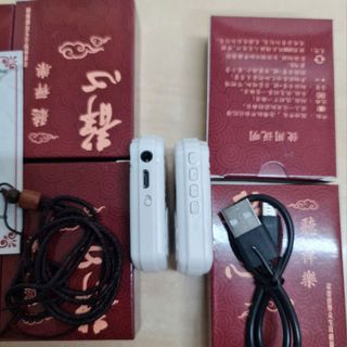 Máy niệm Phật mini đeo cổ 65 bài Pháp hay có jack cắm tai nghe