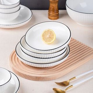 ĐĨA SỨ TRÒN ẢO SỌC VIỀN ĐEN SIZE 6 (16CM)