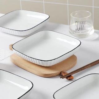 ĐĨA SỨ VUÔNG 8,5 TRẮNG SỌC VIỀN ĐEN GL06