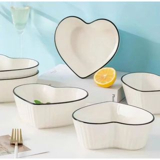 TÔ SỨ TRÁI TIM SỌC VIỀN ĐEN SƠN TÂY SIZE 7 - 18cm (T40)