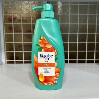 Dầu gội RejoiceThái Lan-Giúp Tóc suôn mượt , óng ả