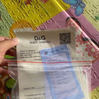 Bill D.G đựng giày dép
