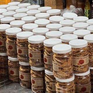 CƠM CHÁY TÓP MỠ HÀNH PHI MUỐI TÔM, HƯƠNG VỊ ĐẶC BIỆT 500G - WINNIE HOUSE