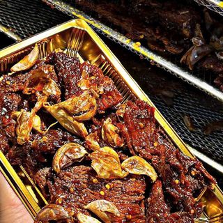 BÒ ƯỚT CHÁY TỎI BẾP NHÀ - MÓN NGON KHÓ CƯỠNG 250G - WINNIE HOUSE