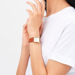 ĐỒNG HỒ NỮ CAO CẤP DANIEL W BOUND DÂY DA MẶT CHỮ NHẬT