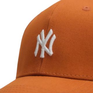 Mũ lưỡi trai NY Nâu Đất Logo Trắng form unisex cho cả nam và nữ