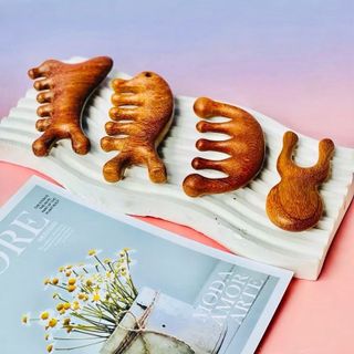 Dụng Cụ Massage Gỗ Đàn Hương Có Đầu Ấn Huyệt Và Dầu 5 Răng Massage Số Lượng 1 Chiếc