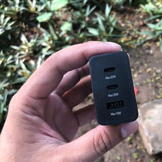 Củ sạc cao cấp 65W 3 cổng 1 usb 15W 2 PD 65W + 25W
