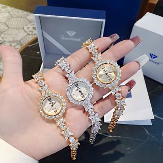 SET ĐỒNG HỒ NỮ CHÍNH HÃNG FUNMEI MỚI NHẤT F2055 FULL ĐÁ PHA LÊ ĐI KÈM DÂY CHUYỀN VÀ TEM ĐIỆN TỬ