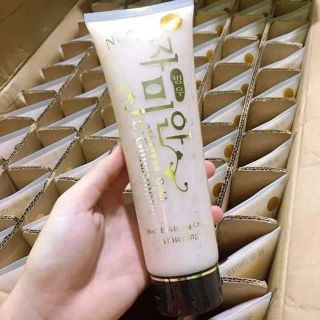 Tẩy Da Chết Body Có Hạt Cám Gạo Mềm Mịn, Trắng Sáng