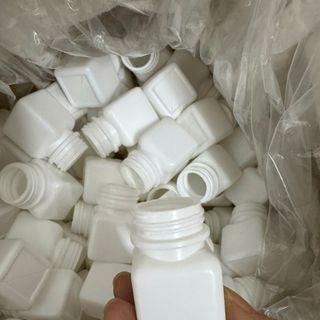 1000 Hũ nhựa chiết 25ml thân vuông , chai nhựa có nắp 25ml có nút bịt đựng nước