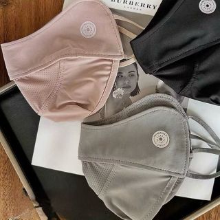 Khẩu trang chống tia UV, khẩu trang chống nắng , Loại Đẹp Đổi Màu  mẫu mới 2025