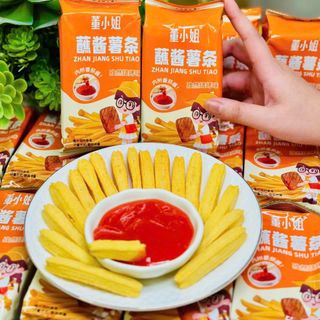 Bánh khoai tây chiên giòn chấm sốt tương cà