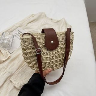 Túi cói bán nguyệt đeo chéo nắp da - Hoa văn lưới nhện