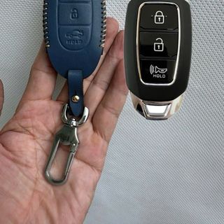 Bao da chìa khóa xe ô tô santafe 20 kona acent 3 nút bấm