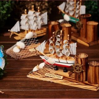 Thuyền Buồm Gỗ trang trí kèm lọ đựng bút và vật đụng làm quà tặng, vật trang trí ý nghĩa