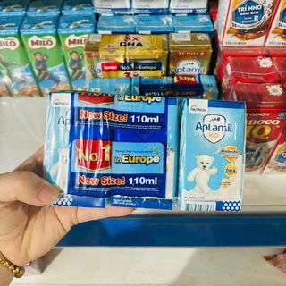 Sữa nước Aptamil 110 và 180ml