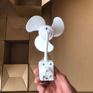 Quạt điện treo tường cho nhà bếp phòng tắm nhà vệ sinh trong nhà không cần khoan quạt xoay nhỏ đèn led