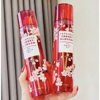 Xịt Toàn Thân Bath & Body Works Japanese Cherry Blossom 236ml