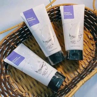 Tẩy Tế Bào Chết Trắng Da Ngọc Trai The FaceShopp Smart Peeling White Jewel -120ml