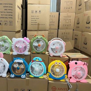 Quạt để bản hình thú dây cắm