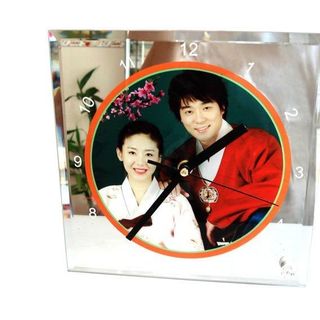 Đồng hồ thủy tinh để bàn 15x15cm