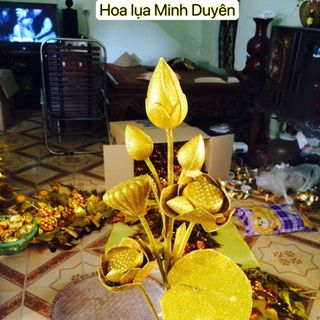 Bông Sen nhũ ,hoa Sen kim tuyến - Cành vàng lá ngọc