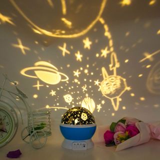 Đèn Ngủ Chiếu Sao 3D Quay 360 độ Chiếu Sáng Bầu Trời Sao Đổi Màu Tặng Kèm Dây Sạc Usb