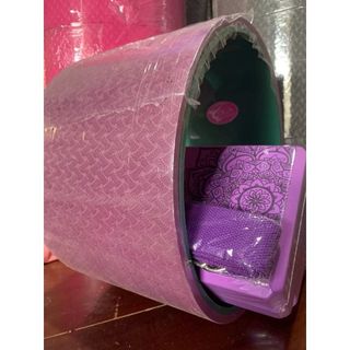 Com bo 04 món đồ tập yoga gồm 01 bản vòng 33x22cm; 02 gạch tập yoga nặng 220gr; 01 dây cotton m8 cho người mới bắt đầu tập yoga. Vòng tập yoga chịu lực lên đến 300kg- siêu bền, siêu chắc chắn, gạch tập yoga NDA Cứng chống xẹp bên, bóng