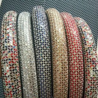 Bọc vô lăng thiết kế tinh tế phù hợp với nội thất xe, bọc da tay lái bảo vệ vô lăng nhiều màu sắc...