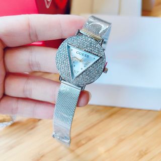 Đồng hồ guessc mẫu mới