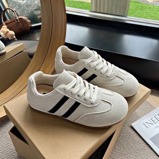 GIÀY THỂ THAO NỮ SABI 3 SỌC – NHẸ NHƯ KHÔNG, XINH HẾT NẤC - PIPI STORE