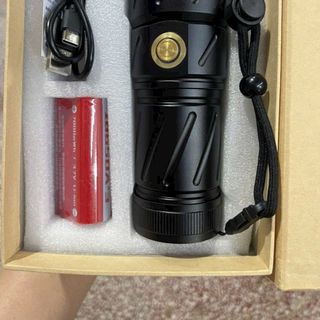 Tổng kho đèn pin siêu sáng