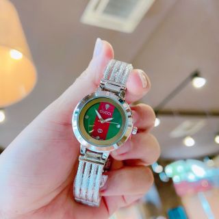 Đồng hồ gucccici lắc sọc mới