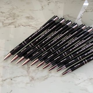 Bút Kim Loại BKR 01 – Bút Kim Loại Xoay Khoen Vàng khắc logo Doanh Nghiệp