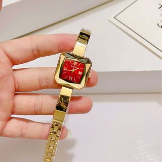 Đồng hồ lắc mẫu mới guouc