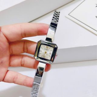 Đồng hồ lắc mẫu mới guouc