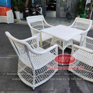 Ghế mây nhựa tròn màu trắng