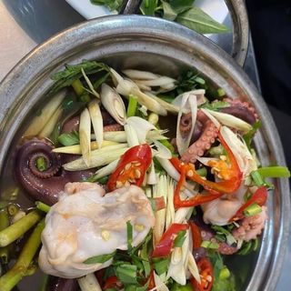 BẠCH TUỘC 2 DA 2-4-7 CON/KG