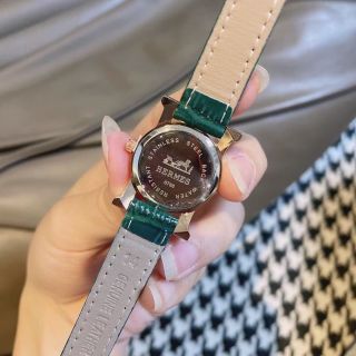 ĐỒNG HỒ NỮ THỜI TRANG HEMET DÂY DA TRÒN MINI