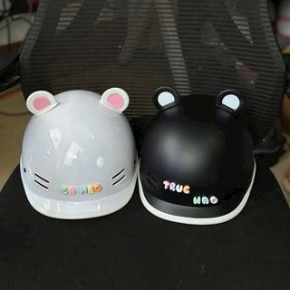 Mũ bảo hiểm cá heo - có phụ kiện ( charm + lỗ tai )