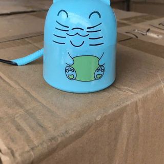 Lọ thả bồn cầu hình mèo , nước tẩy rửa vệ sinh Magic khử trùng và khử hôi bồn cầu