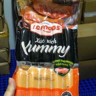 Xúc xích Yummy (10 cái / 500g / Gói)