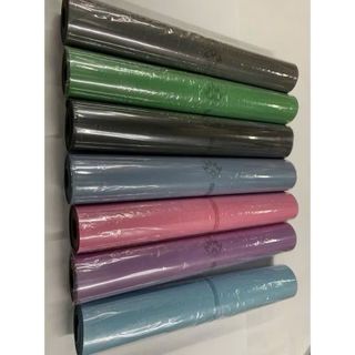 Thảm tập yoga cao su puu zo( kèm túi lưới) , thảm tập chuyên dụng mặt dưới Vân sóng bám sàn cực tốt, mặt trên định tuyến sắc nét, đã khử khuẩn khử mùi tạo cảm giác thơm, thân thiện môi trường trong khi tập yoga.