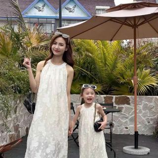 Maxi mẹ và bé - Set váy mẹ bé ren hoa cổ yếm dáng suông dành cho mẹ và bé