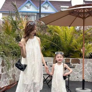 Maxi mẹ và bé - Set váy mẹ bé ren hoa cổ yếm dáng suông dành cho mẹ và bé