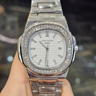 Đồng hồ pa tek phi liip viền đá máy pin