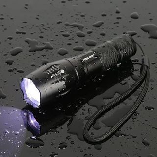 ĐÈN PIN POLICE T6 CÓ SẠC FULL BOX