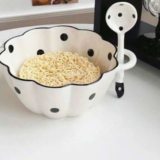 Bát sứ kèm thìa chấm bi ( thìa trơn )  ( THÙNG 64B )